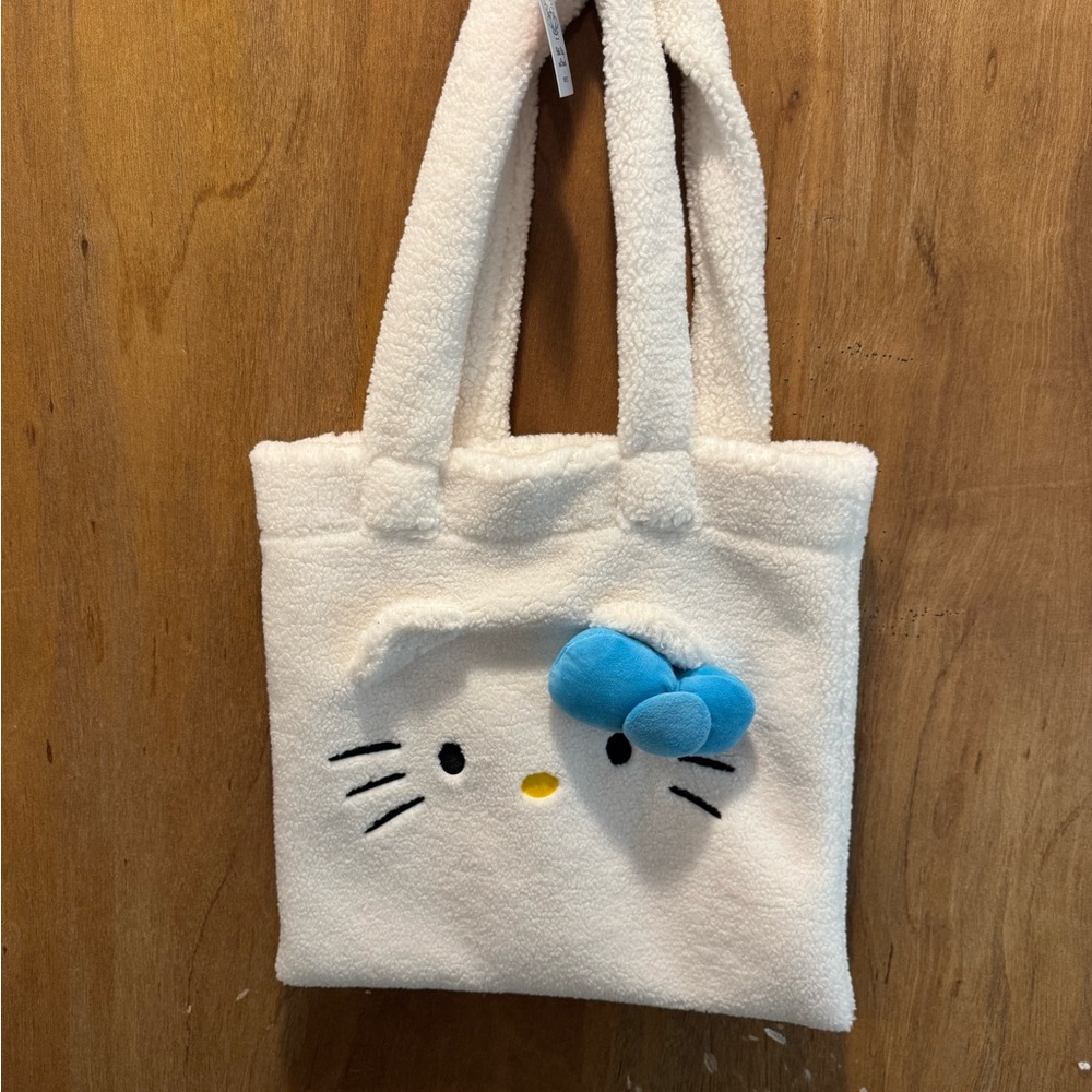 Forever 21 white shearling Tote with Blue Bow